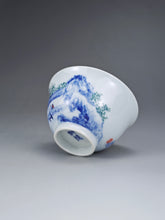 Load image into Gallery viewer, 110ml Qinghua Fanggu Jingdezhen Porcelain Teacup by KuangShi 艺品青花小碗杯
