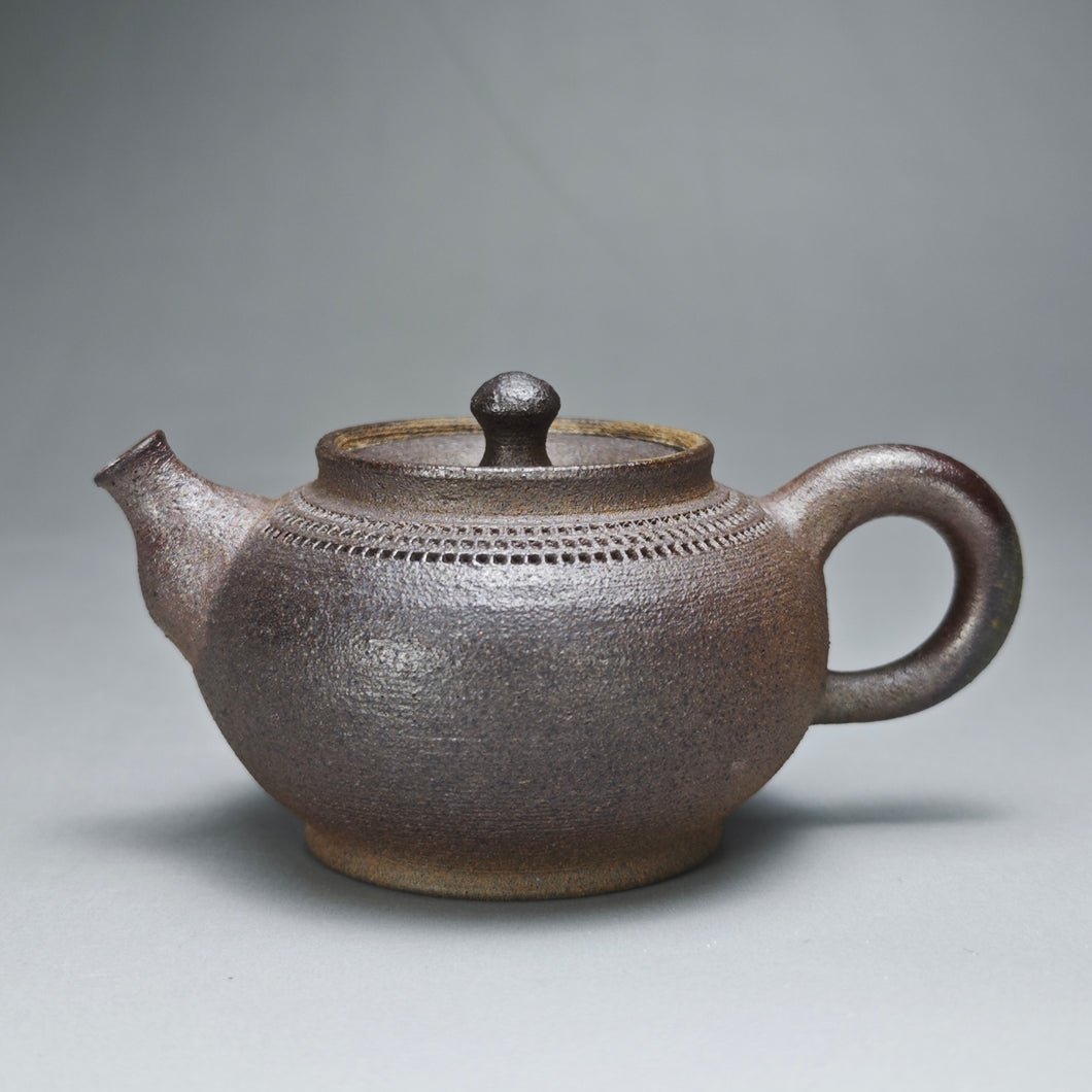 Wood Fired Nixing Teapot with Carving by Li Wenxin  李文新柴烧跳刀 110ml