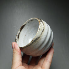 Load image into Gallery viewer, Shino Glazed Stoneware Teacup no.5 手工陶艺志野杯 110ml
