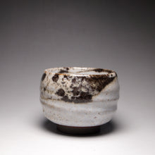 Load image into Gallery viewer, Shino Glazed Stoneware Teacup no.5 手工陶艺志野杯 110ml
