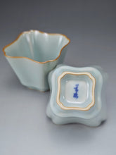 Load image into Gallery viewer, Pair of Matching 110ml Tulip Ruyao Teacups 天青汝窑郁金香杯组
