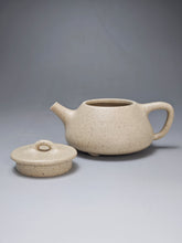 Load image into Gallery viewer, Baiyuduan Little Shipiao Yixing Teapot 白玉段小石瓢 110ml
