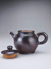 Load image into Gallery viewer, Wood Fired Dark Ash Elegant Nixing Teapot by Li Wenxin 李文新柴烧壶 100ml
