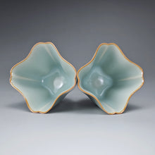 Load image into Gallery viewer, Pair of Matching 110ml Tulip Ruyao Teacups 天青汝窑郁金香杯组
