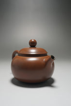 Load image into Gallery viewer, 115ml Classic Round Nixing Teapot by Li Wenxin李文新坭兴仿古
