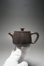 Load image into Gallery viewer, 115ml Hanwa Dark Nixing Teapot by Li Wenxin 李文新坭兴汉瓦 (深）
