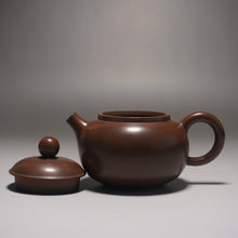 Load image into Gallery viewer, 115ml Classic Round Nixing Teapot by Li Wenxin李文新坭兴扁壶
