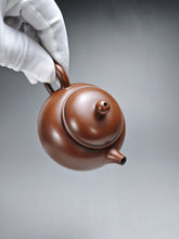 Load image into Gallery viewer, 115ml Classic Round Nixing Teapot by Meng Shaotian 蒙绍田扁壶
