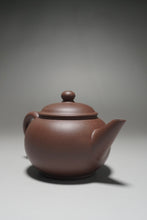 Load image into Gallery viewer, Dicaoqing Shuiping Yixing Teapot 底槽青水平壶 115ml
