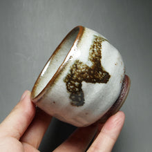 Load image into Gallery viewer, Shino Glazed Stoneware Teacup no.8 手工陶艺志野杯 115ml
