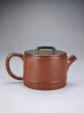 Load image into Gallery viewer, 120ml Nixing Bamboo Stump Teapot with Yaobian by Li Wenxin 李文新阴阳竹节
