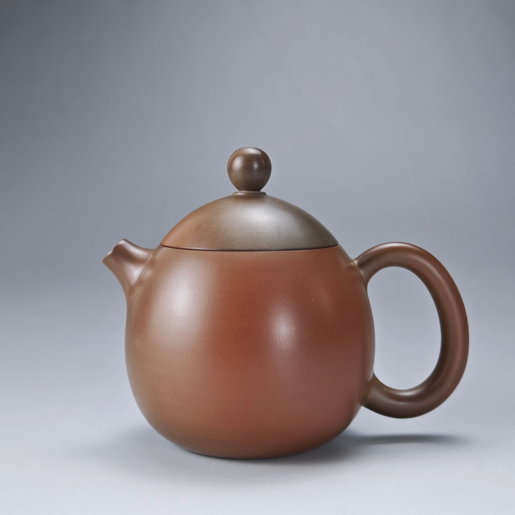 120ml Dragon Egg Nixing Teapot with Yaobian by Li Wenxin 李文新泥兴阴阳龙蛋