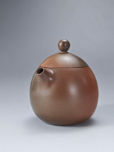 Load image into Gallery viewer, 120ml Dragon Egg Nixing Teapot with Yaobian by Li Wenxin 李文新泥兴阴阳龙蛋
