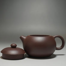 Load image into Gallery viewer, Lao Zini Xishi Yixing Teapot 老紫泥西施 120ml
