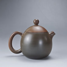 Load image into Gallery viewer, 120ml Dragon Egg Nixing Teapot with Yaobian by Li Wenxin 李文新泥兴阴阳龙蛋
