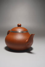 Load image into Gallery viewer, Silver Rim Zhuni Pear Yixing Teapot 朱泥包银梨形 120ml
