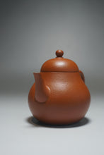 Load image into Gallery viewer, Zhuni Tall Pear Yixing Teapot 朱泥梨形壶 120ml
