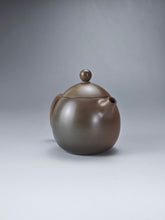 Load image into Gallery viewer, 120ml Dragon Egg Nixing Teapot with Yaobian by Li Wenxin 李文新泥兴阴阳龙蛋
