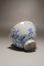 Load image into Gallery viewer, 120ml Qinghua Fishing Boat Moon White Ruyao Teacup 月白汝窑渔舟杯
