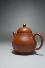 Load image into Gallery viewer, Zhuni Tall Pear Yixing Teapot 朱泥梨形壶 120ml
