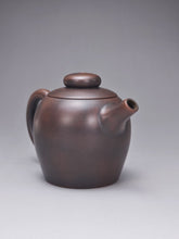 Load image into Gallery viewer, 120ml Julunzhu Nixing Teapot by Wu Sheng Sheng 吴盛胜坭兴巨轮珠壶
