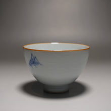 Load image into Gallery viewer, 120ml Qinghua Crickets Moon White Ruyao Teacup 月白汝窑蟋蟀杯
