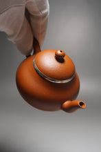 Load image into Gallery viewer, Silver Rim Zhuni Pear Yixing Teapot 朱泥包银梨形 120ml
