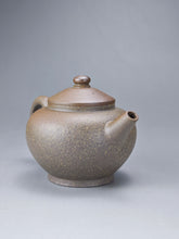 Load image into Gallery viewer, Wood Fired Jiangponi Julun Yixing Teapot 柴烧降坡泥巨轮珠 120ml
