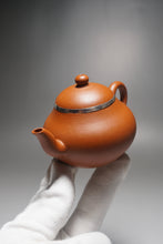 Load image into Gallery viewer, Silver Rim Zhuni Pear Yixing Teapot 朱泥包银梨形 120ml
