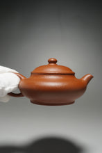 Load image into Gallery viewer, Zhuni Dahongpao Aipan Yixing Teapot 朱泥大红袍矮潘 120ml
