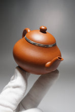 Load image into Gallery viewer, Silver Rim Zhuni Pear Yixing Teapot 朱泥包银梨形 120ml
