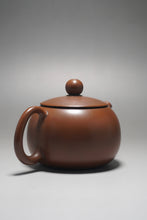 Load image into Gallery viewer, 125ml Xishi Nixing Teapot by Li Wenxin 李文新西施（突盖）
