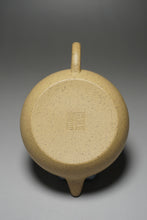 Load image into Gallery viewer, Benshan Lüni Xiangyu Yixing Teapot 本山绿泥香玉 125ml
