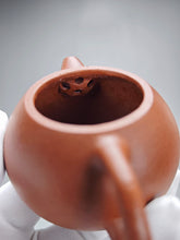 Load image into Gallery viewer, Zhuni Dahongpao Xishi Yixing Teapot 朱泥大红袍西施 125ml
