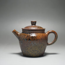 Load image into Gallery viewer, Wood Fired Classic Julunzhu Nixing Teapot by Li Wenxin 李文新柴烧坭兴壶 125ml

