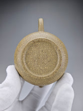 Load image into Gallery viewer, Lipini Lotus Flower Yixing Teapot 梨皮段泥莲华 125ml
