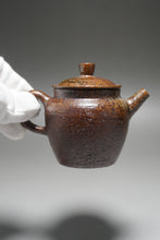 Load image into Gallery viewer, Wood Fired Classic Julunzhu Nixing Teapot by Li Wenxin 李文新柴烧坭兴壶 125ml
