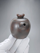 Load image into Gallery viewer, 125ml Julunzhu Nixing Teapot by Li Wenxin 李文新坭兴壶
