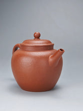 Load image into Gallery viewer, Zhuni Dahongpao New Lianzi Yixing Teapot 朱泥大红袍莲子壶 125ml
