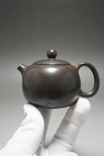 Load image into Gallery viewer, 130ml Xishi Dark Nixing Teapot by Li Wenxin 李文新泥兴西施 (深）

