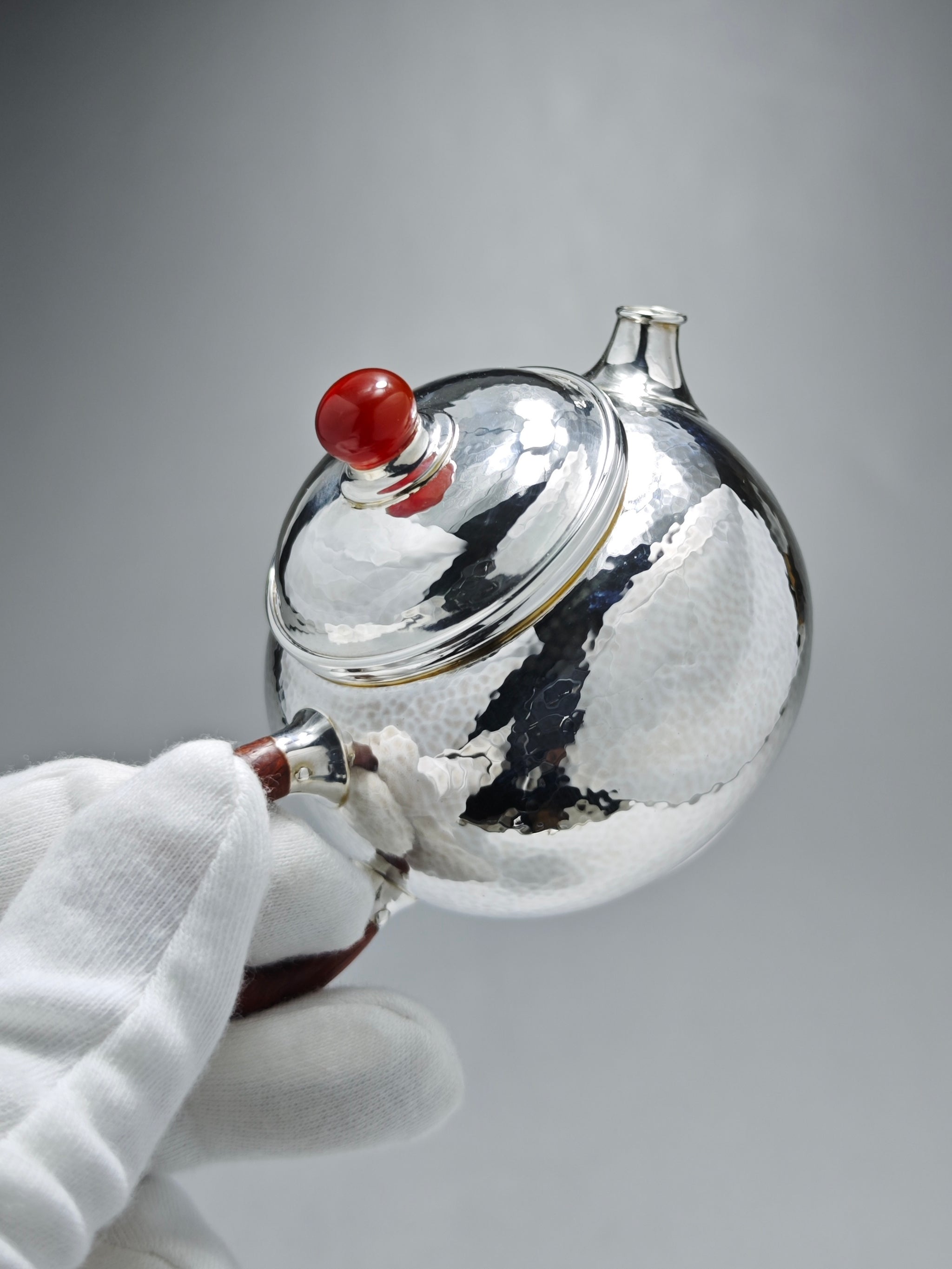 韓国 ファッション通販 999 Pure Silver Handmade Fanggu Teapot 全手工纯银999仿古壶 工芸品