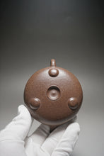 Load image into Gallery viewer, Fully Handmade Tianqingni Jianpiao Teapot by Fan Yunfeng 范云峰全手工天青泥见瓢 130ml
