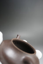 Load image into Gallery viewer, Fully Handmade Tianqingni Jianpiao Teapot by Fan Yunfeng 范云峰全手工天青泥见瓢 130ml
