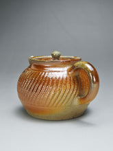 Load image into Gallery viewer, Wood Fired Tiaodao Nixing Teapot by Li Wenxin  李文新柴烧跳刀 130ml
