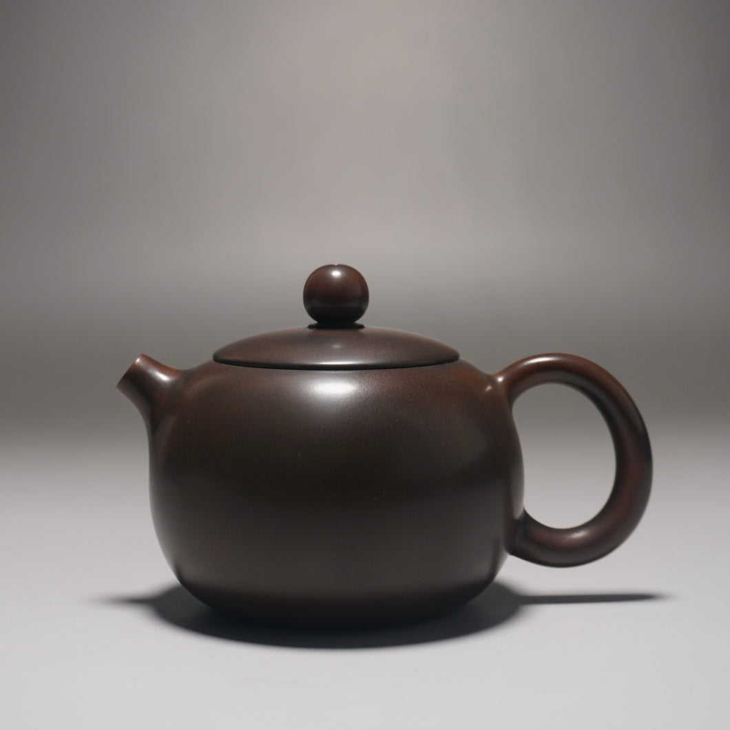 135ml Xishi Nixing Teapot by Li Wenxin 李文新泥兴西施