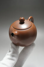 Load image into Gallery viewer, 135ml Xishi Nixing Teapot by Li Wenxin 李文新泥兴西施
