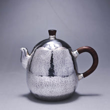 Load image into Gallery viewer, 999 Pure Silver Handmade Egg Shape Teapot 全手工纯银999蛋形壶 135ml
