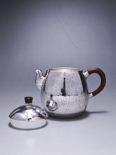 Load image into Gallery viewer, 999 Pure Silver Handmade Egg Shape Teapot 全手工纯银999蛋形壶 135ml
