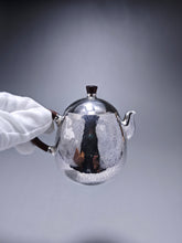 Load image into Gallery viewer, 999 Pure Silver Handmade Egg Shape Teapot 全手工纯银999蛋形壶 135ml
