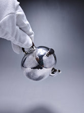 Load image into Gallery viewer, 999 Pure Silver Handmade Egg Shape Teapot 全手工纯银999蛋形壶 135ml
